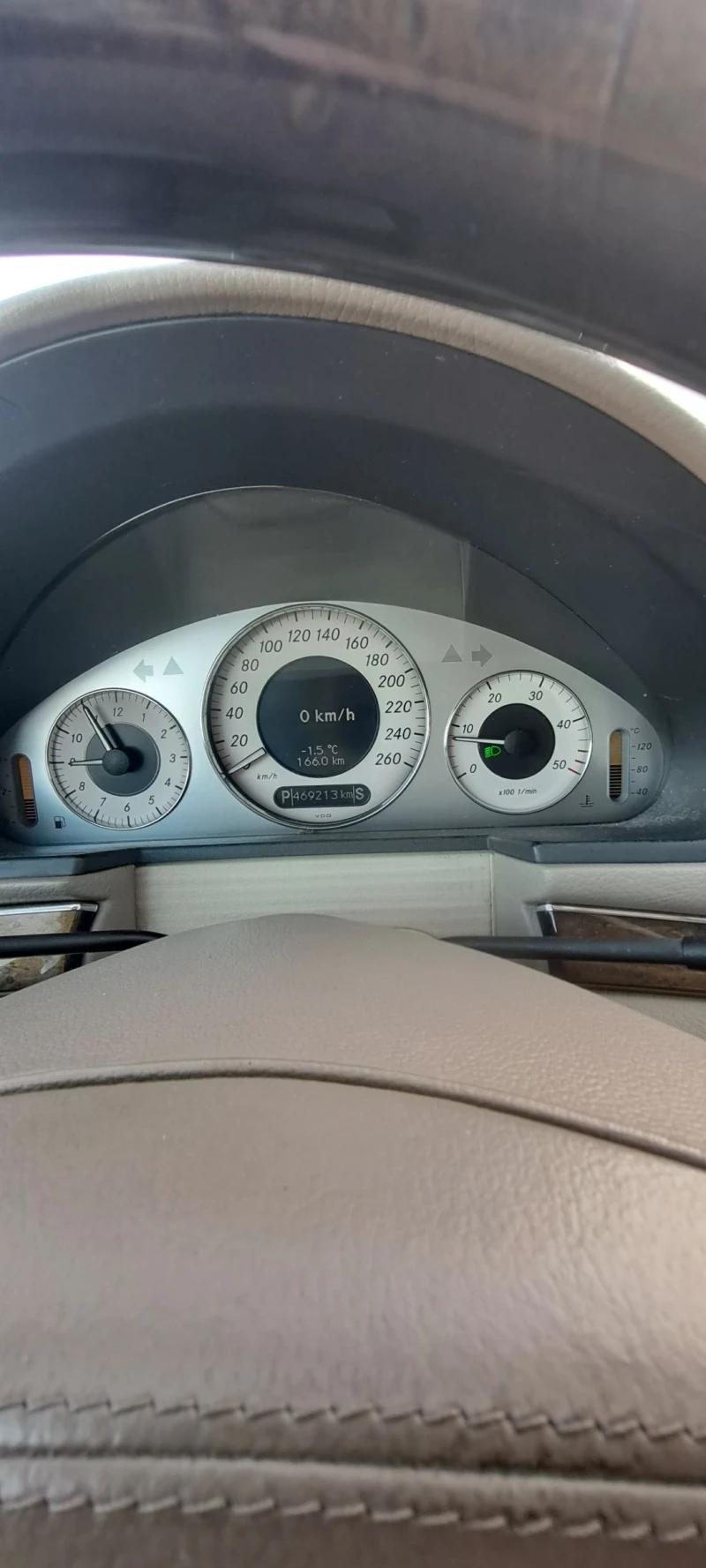 Mercedes-Benz E 280, снимка 9 - Автомобили и джипове - 53554107