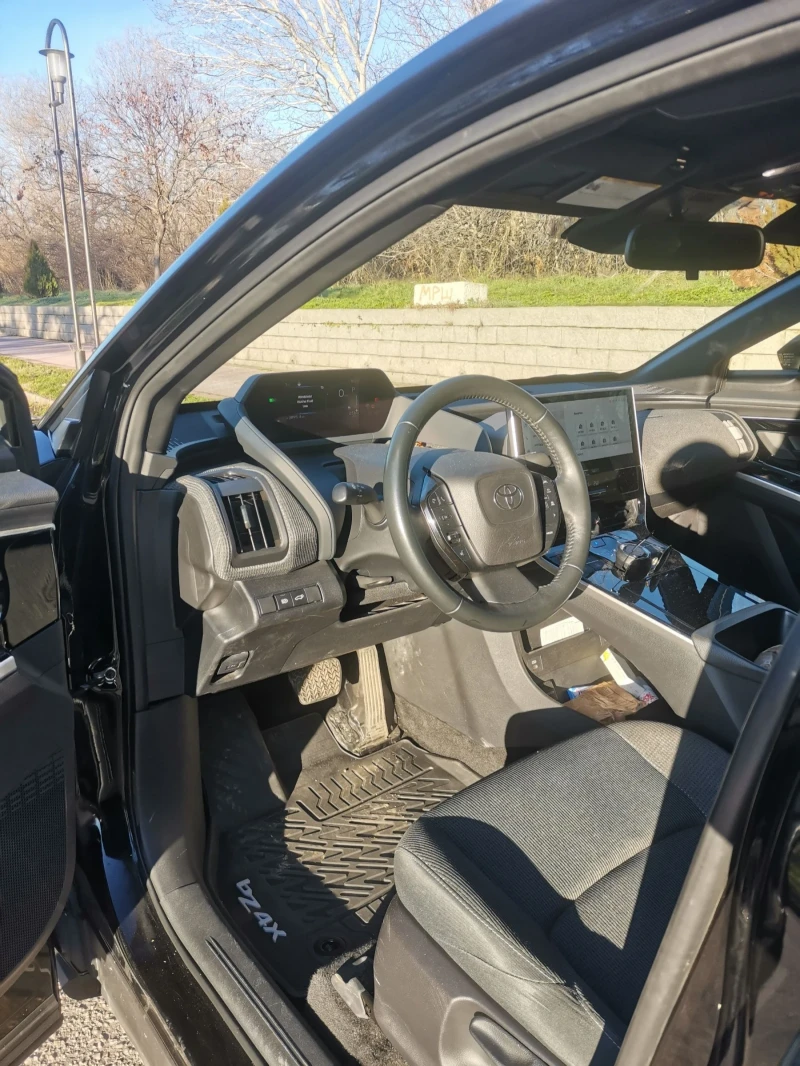 Toyota bZ4X, снимка 5 - Автомобили и джипове - 53557045