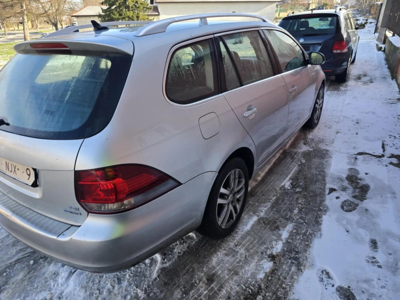 VW Golf, снимка 2 - Автомобили и джипове - 53559344