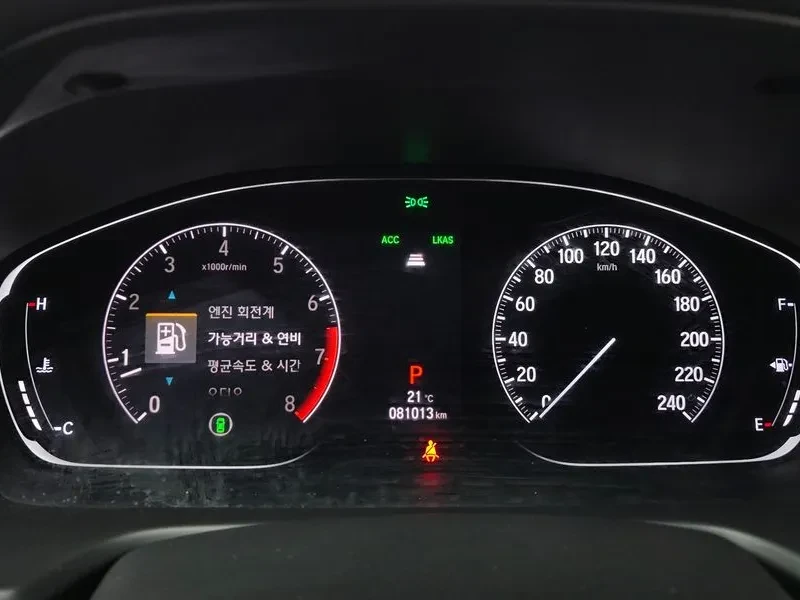 Honda Accord 1.5 Turbo, снимка 8 - Автомобили и джипове - 55814473