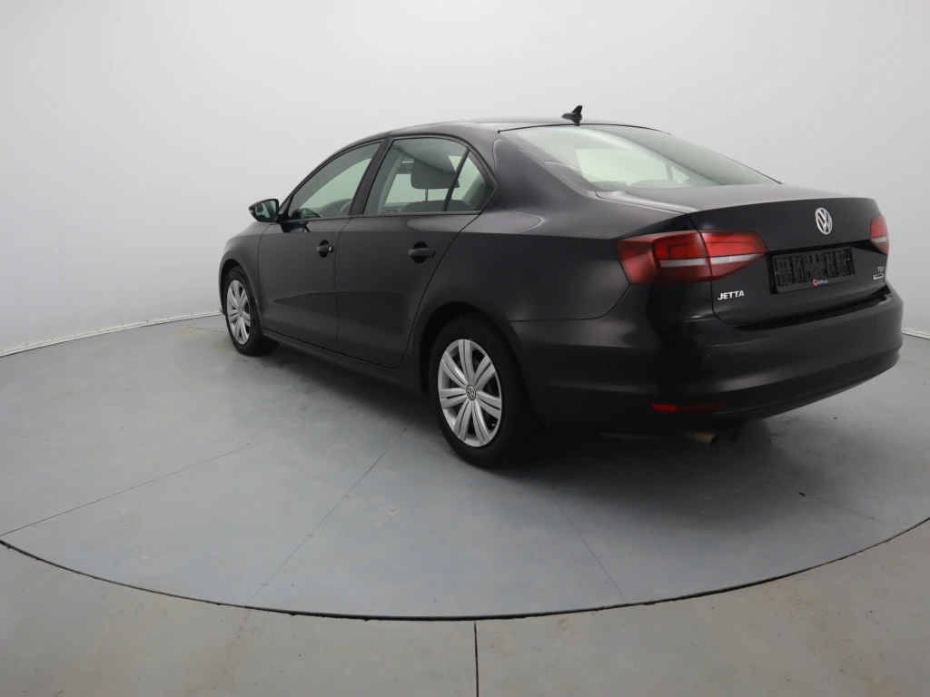 VW Jetta  - изображение 8