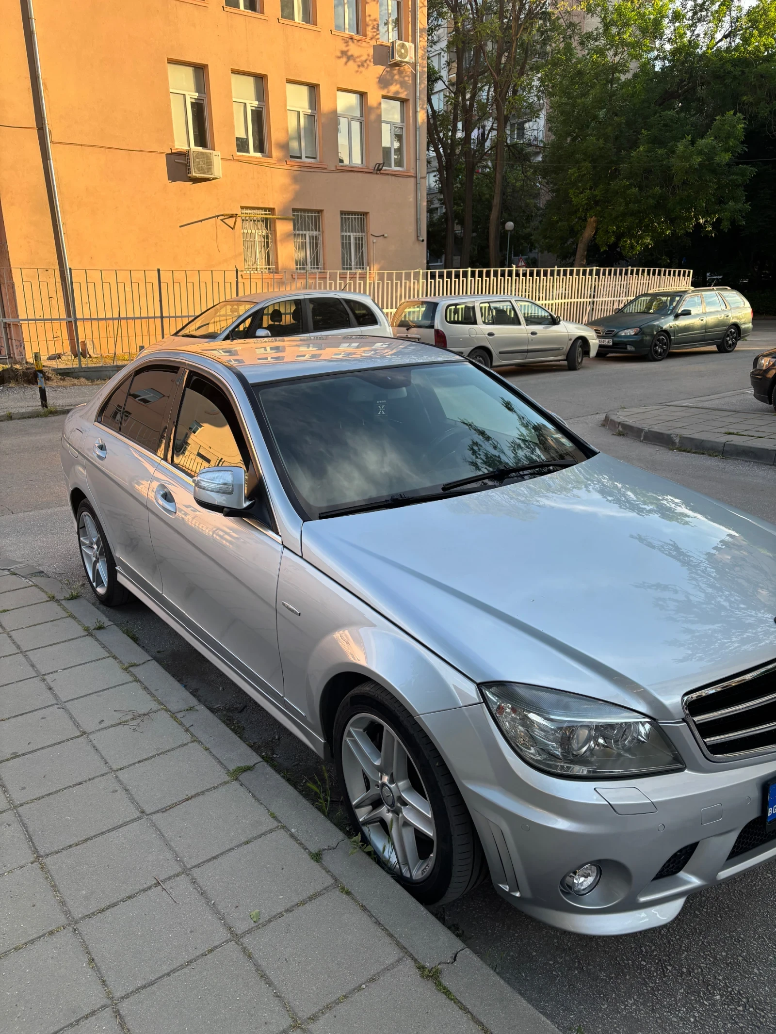 Mercedes-Benz C 320  - изображение 6