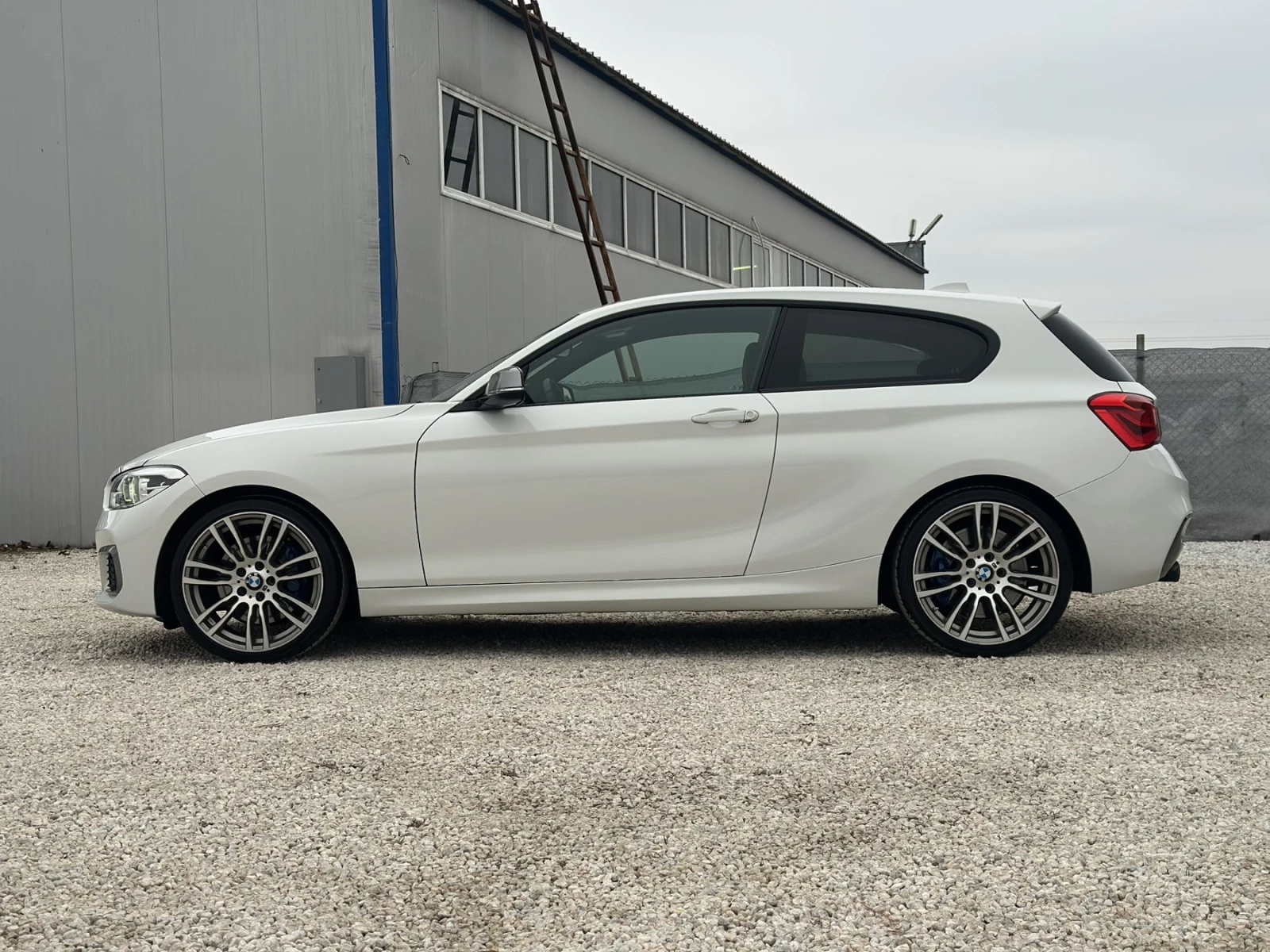 BMW M140 77 000KM | САМО НА ЗАДНО | ТОП СЪСТОЯНИЕ | 2 КЛЮЧА - изображение 6