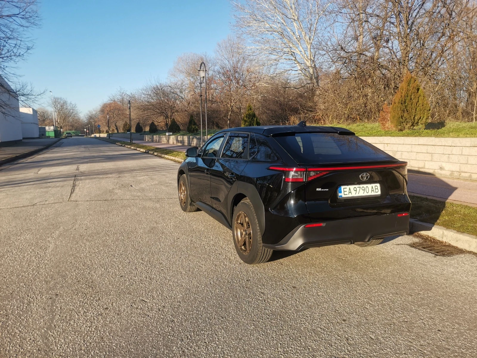 Toyota bZ4X  - изображение 4