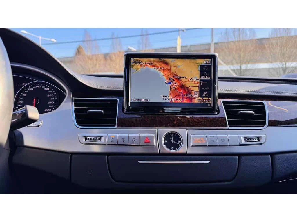 Audi A8  3.0T| PANORAMA| ПОДГРЕВИ| LANE ASSIST| , снимка 14 - Автомобили и джипове - 53876523