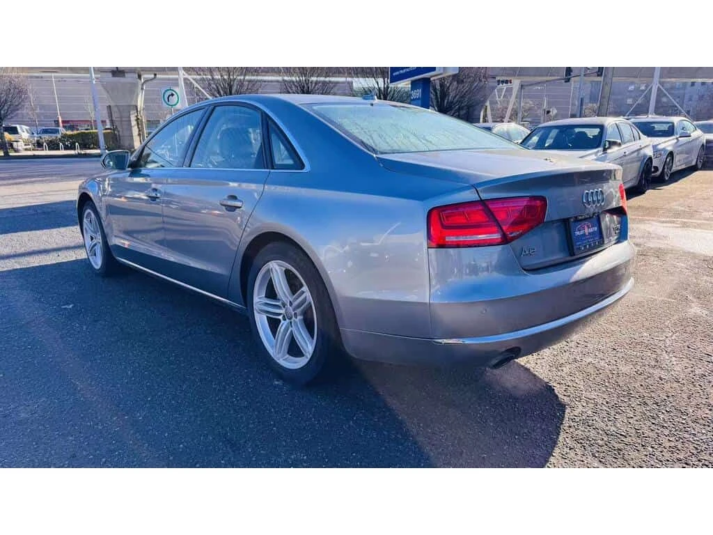 Audi A8  3.0T| PANORAMA| ПОДГРЕВИ| LANE ASSIST| , снимка 4 - Автомобили и джипове - 53876523