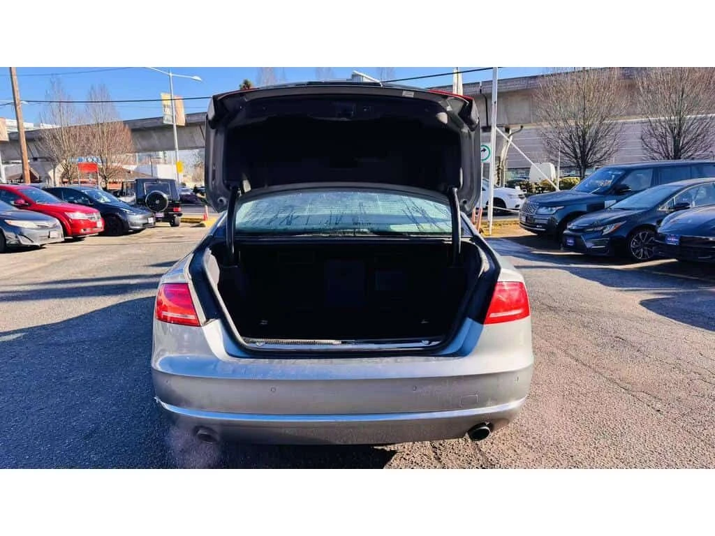 Audi A8  3.0T| PANORAMA| ПОДГРЕВИ| LANE ASSIST| , снимка 7 - Автомобили и джипове - 53876523