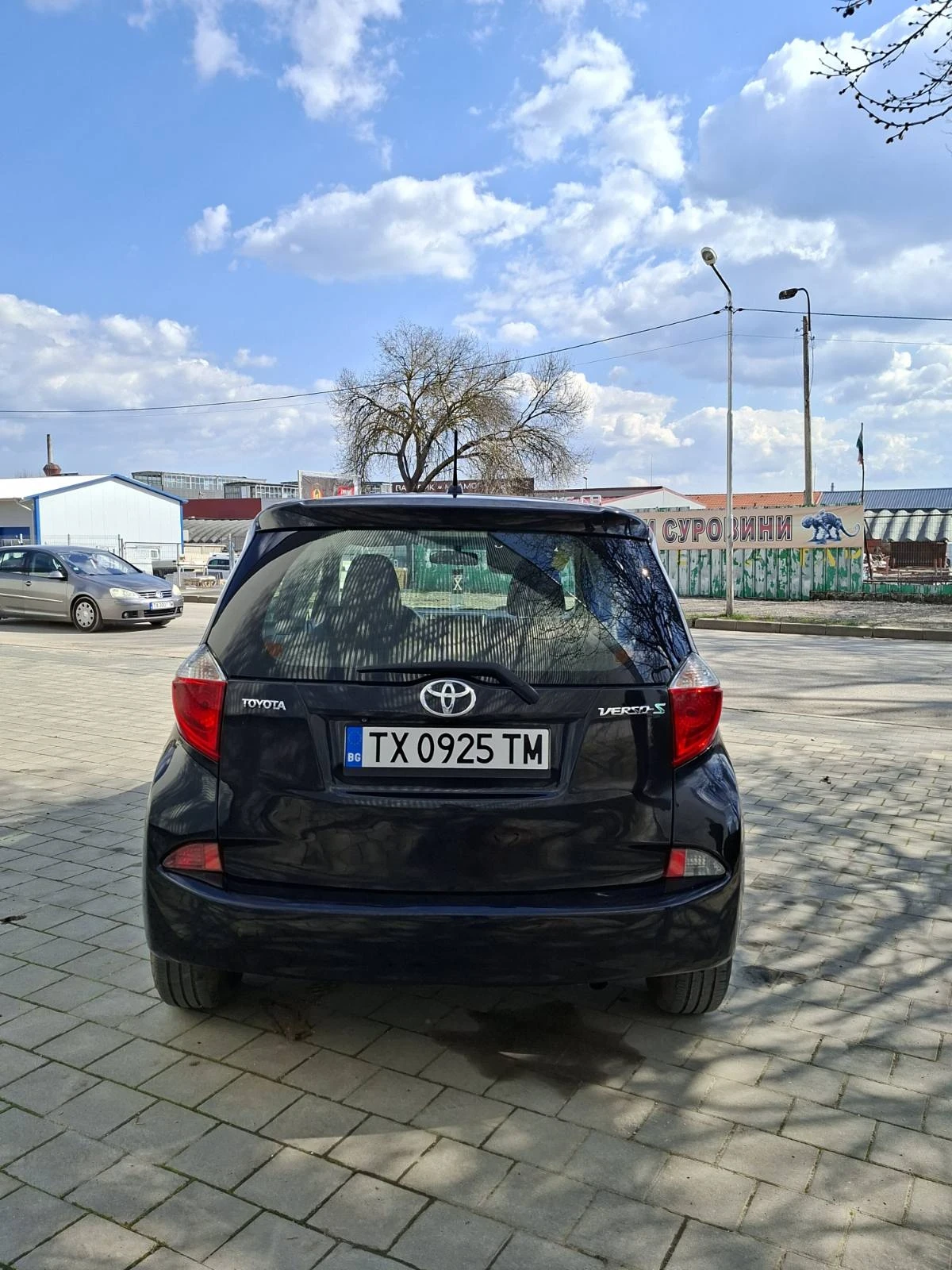 Toyota Verso S 2012 Газ Бензин, снимка 6 - Автомобили и джипове - 54098843