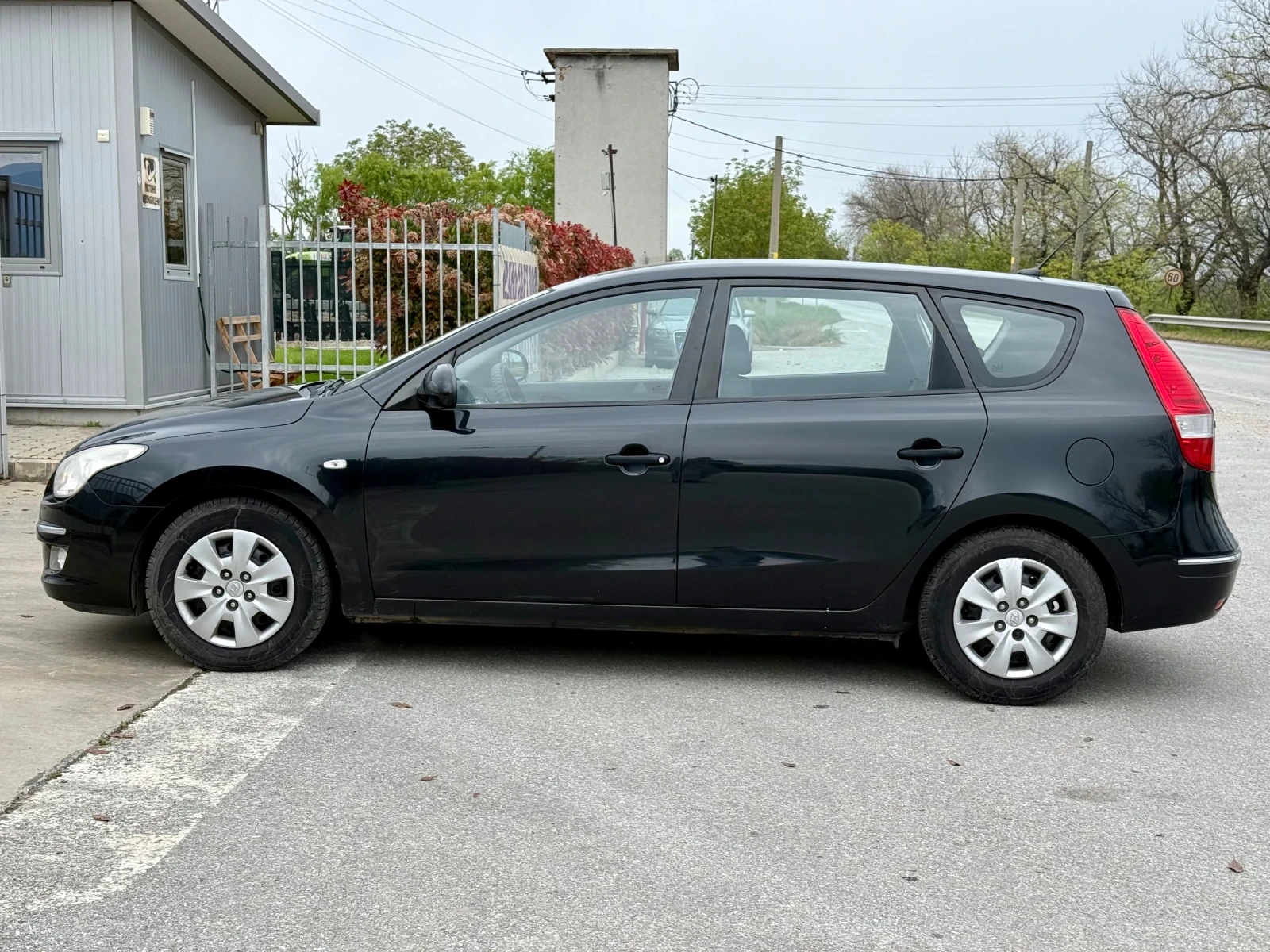 Hyundai I30 1.6/ CRDI/ ПЕРФЕКТНО, снимка 6 - Автомобили и джипове - 54390456