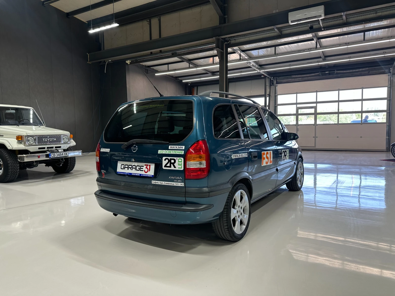 Opel Zafira, снимка 8 - Автомобили и джипове - 54562007