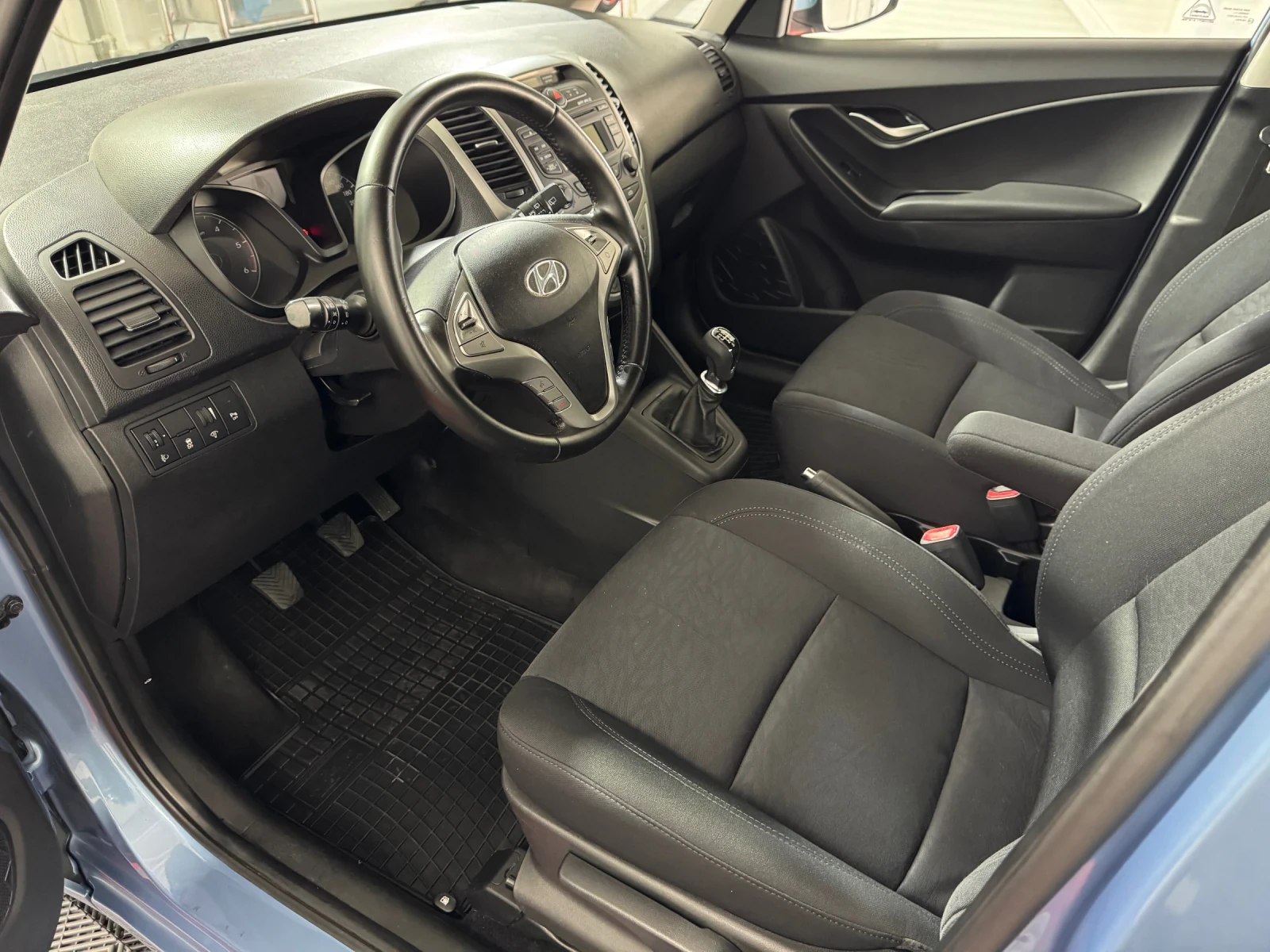 Hyundai Ix20 1.4 CRDI - STYLE, снимка 8 - Автомобили и джипове - 54736804