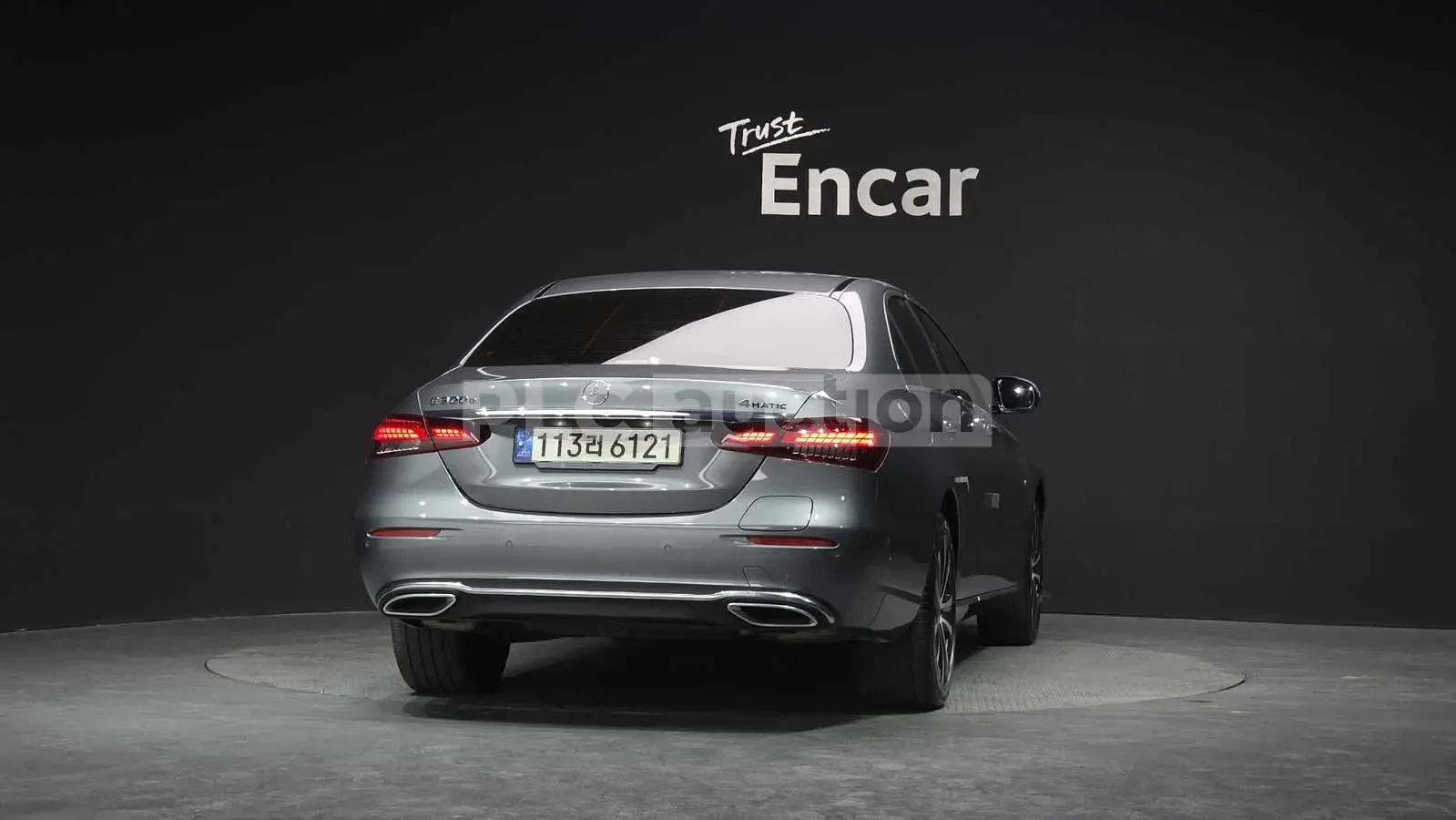 Mercedes-Benz E 300 HEAD-UP* BURMESTER* ПОДГРЕВИ* ФИКСИРАНА ЦЕНА ДО БГ, снимка 4 - Автомобили и джипове - 55032855