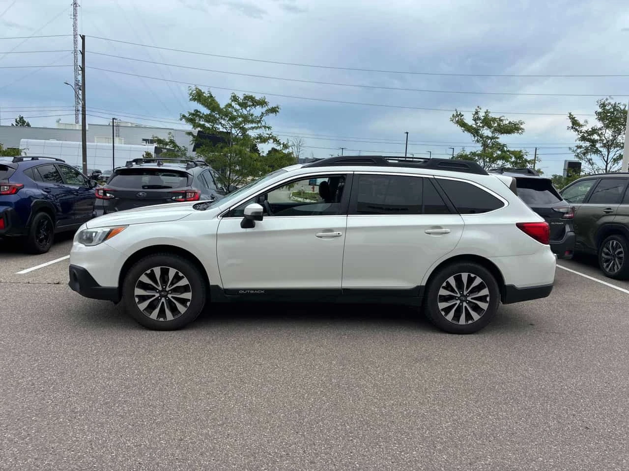 Subaru Outback * 5dr Wgn CVT 3.6R w/Limited Pkg * CARFAX * ���� � | Mobile.bg � ����������� 2