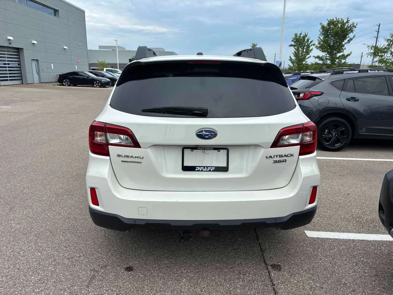 Subaru Outback * 5dr Wgn CVT 3.6R w/Limited Pkg * CARFAX * ���� � | Mobile.bg � ����������� 4
