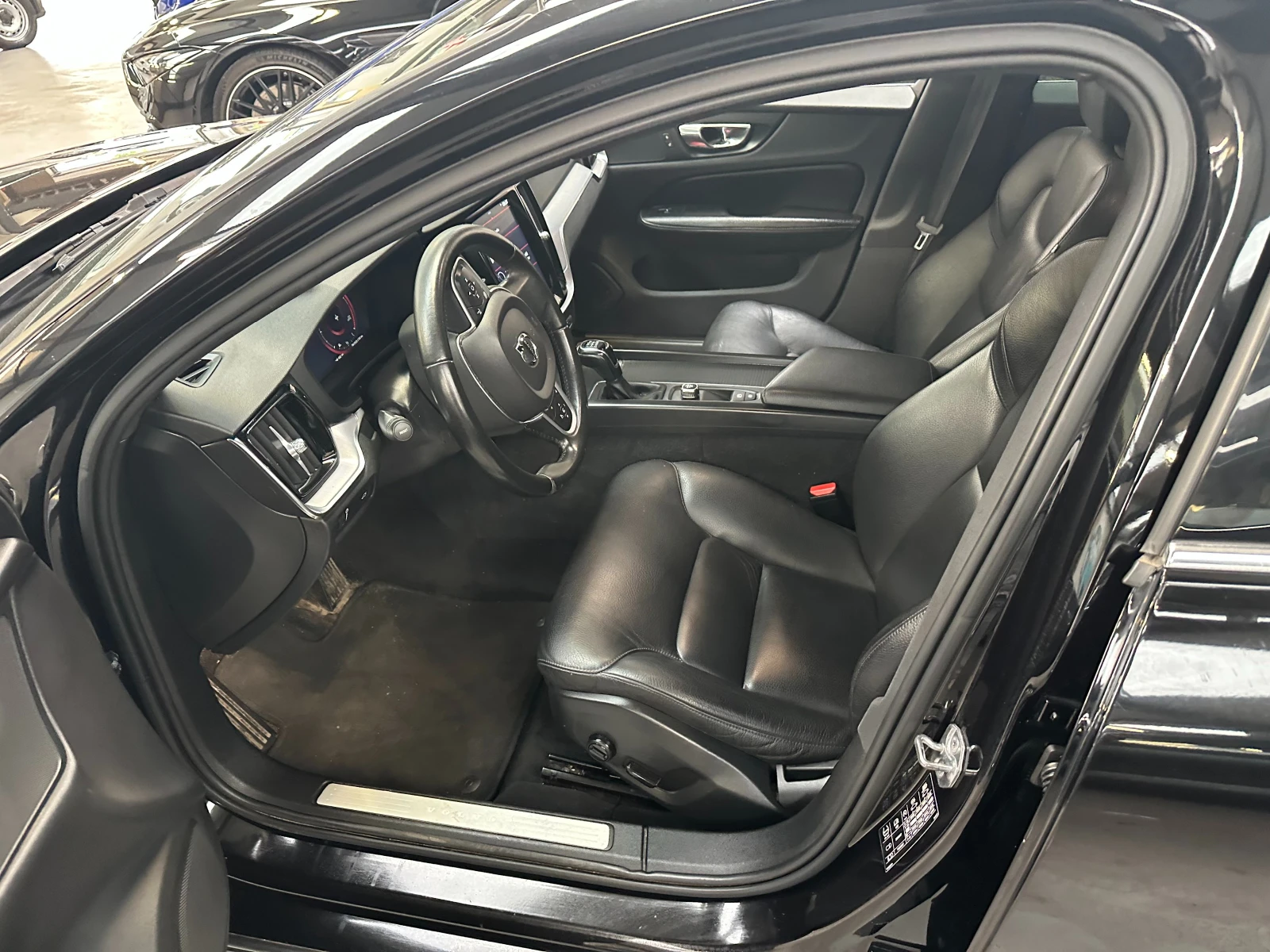 Volvo V60 D3 Momentum Diesel 150 �.� ���� | Mobile.bg � ����������� 8