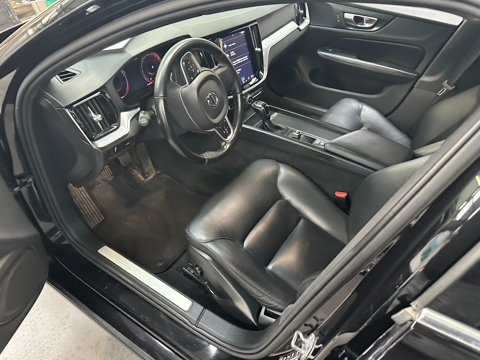Volvo V60 D3 Momentum Diesel 150 �.� ���� | Mobile.bg � ����������� 9