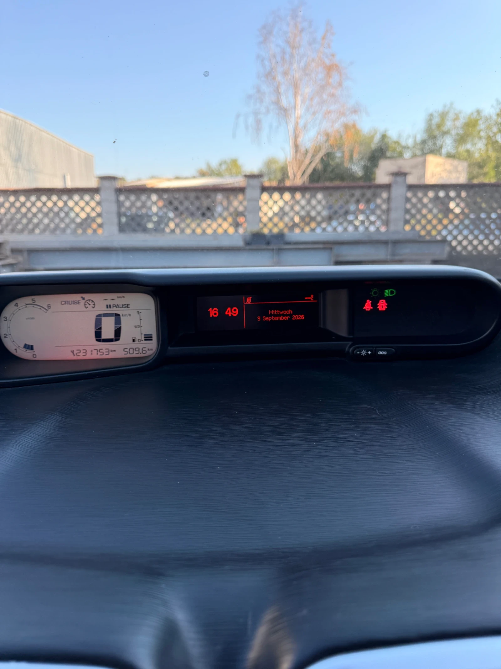 Citroen C3 Picasso 1.6 HDI 92к.с , снимка 10 - Автомобили и джипове - 56076022
