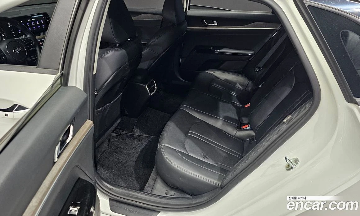 Kia K5 2.0 Noblesse, снимка 12 - Автомобили и джипове - 56157289
