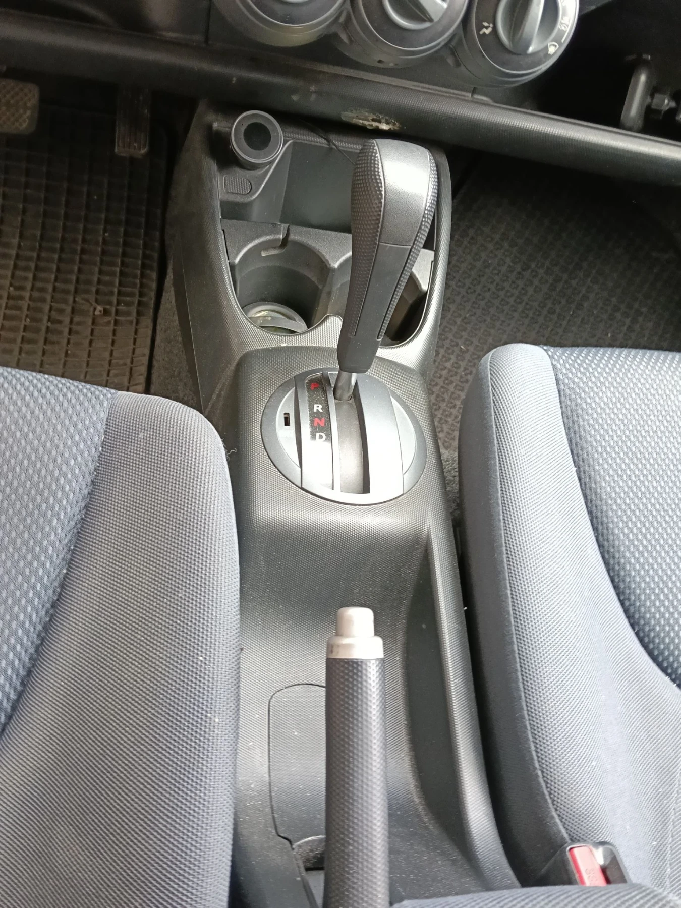 Honda Jazz, снимка 3 - Автомобили и джипове - 56208688