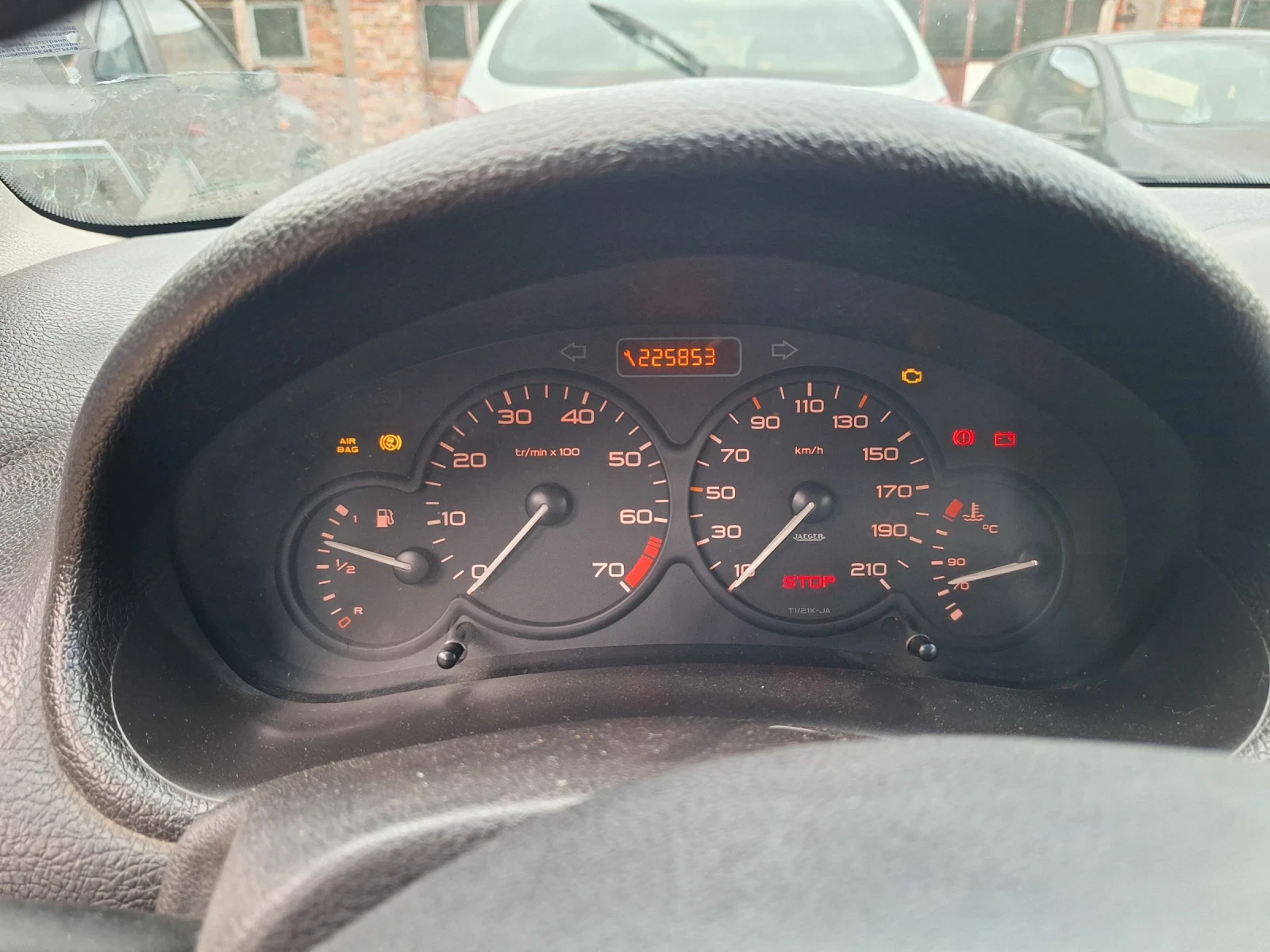 Peugeot 206, снимка 5 - Автомобили и джипове - 56653845