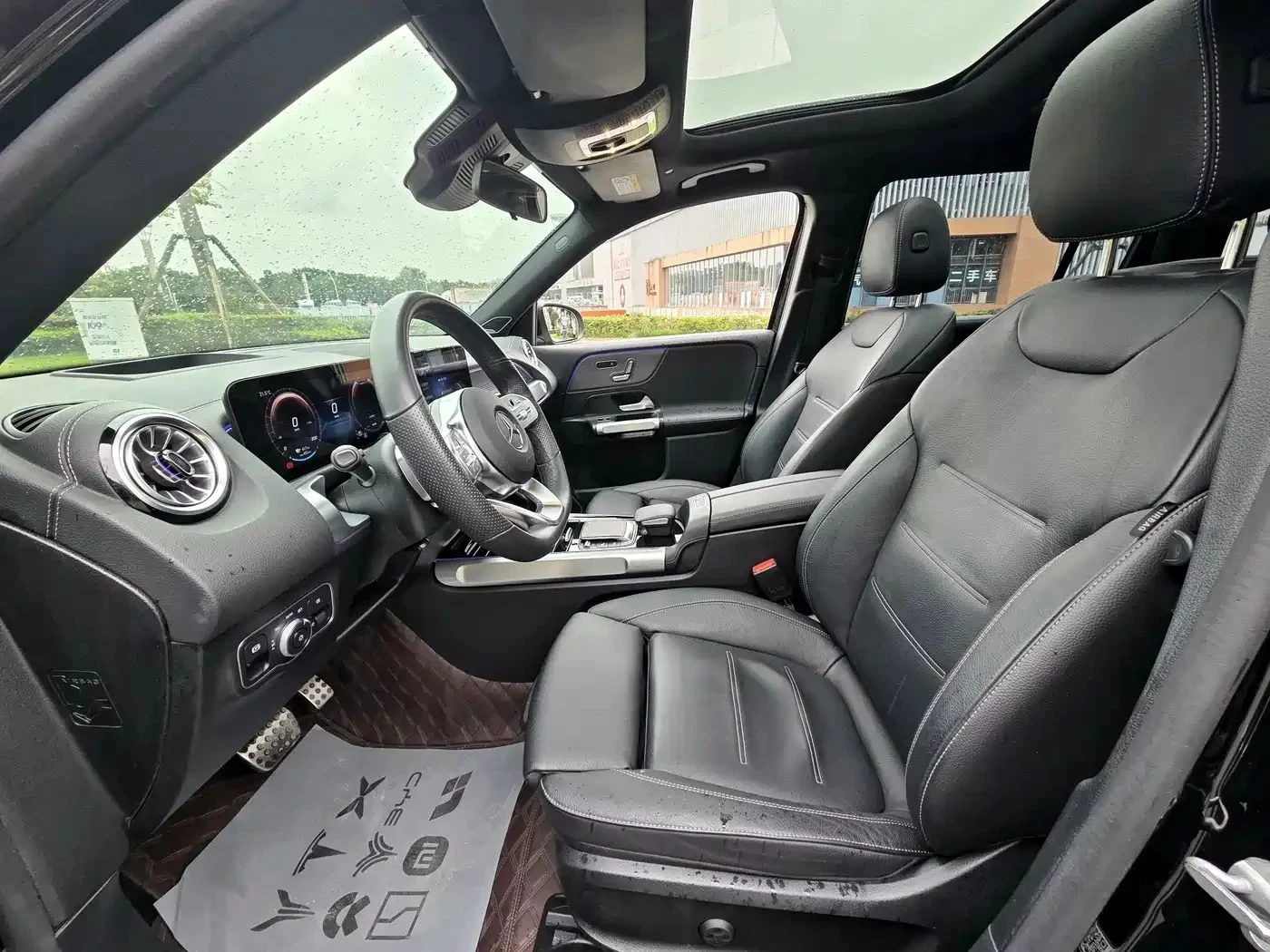Mercedes-Benz EQB, снимка 9 - Автомобили и джипове - 56706076