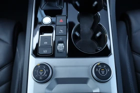 VW Touareg FACELIFT* R-LINE* IQ HD MATRIX LIGHTS* DYNAUDIO* P, снимка 13