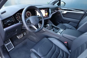 VW Touareg FACELIFT* R-LINE* IQ HD MATRIX LIGHTS* DYNAUDIO* P, снимка 9