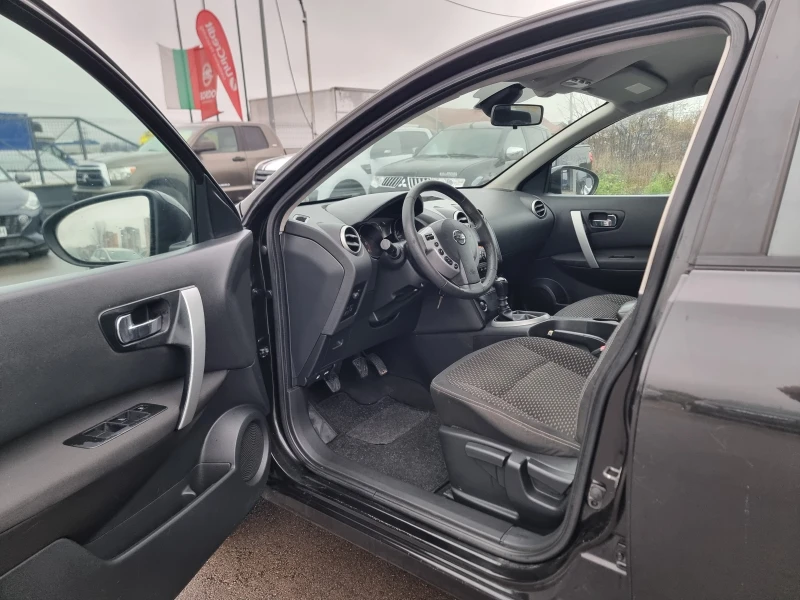 Nissan Qashqai 1.5DCI, снимка 10 - Автомобили и джипове - 52583167