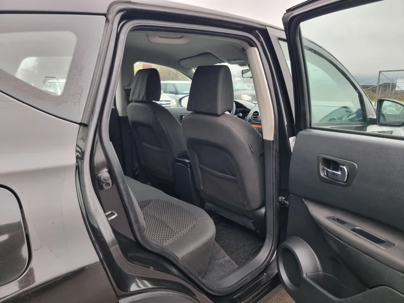 Nissan Qashqai 1.5DCI, снимка 14 - Автомобили и джипове - 52583167