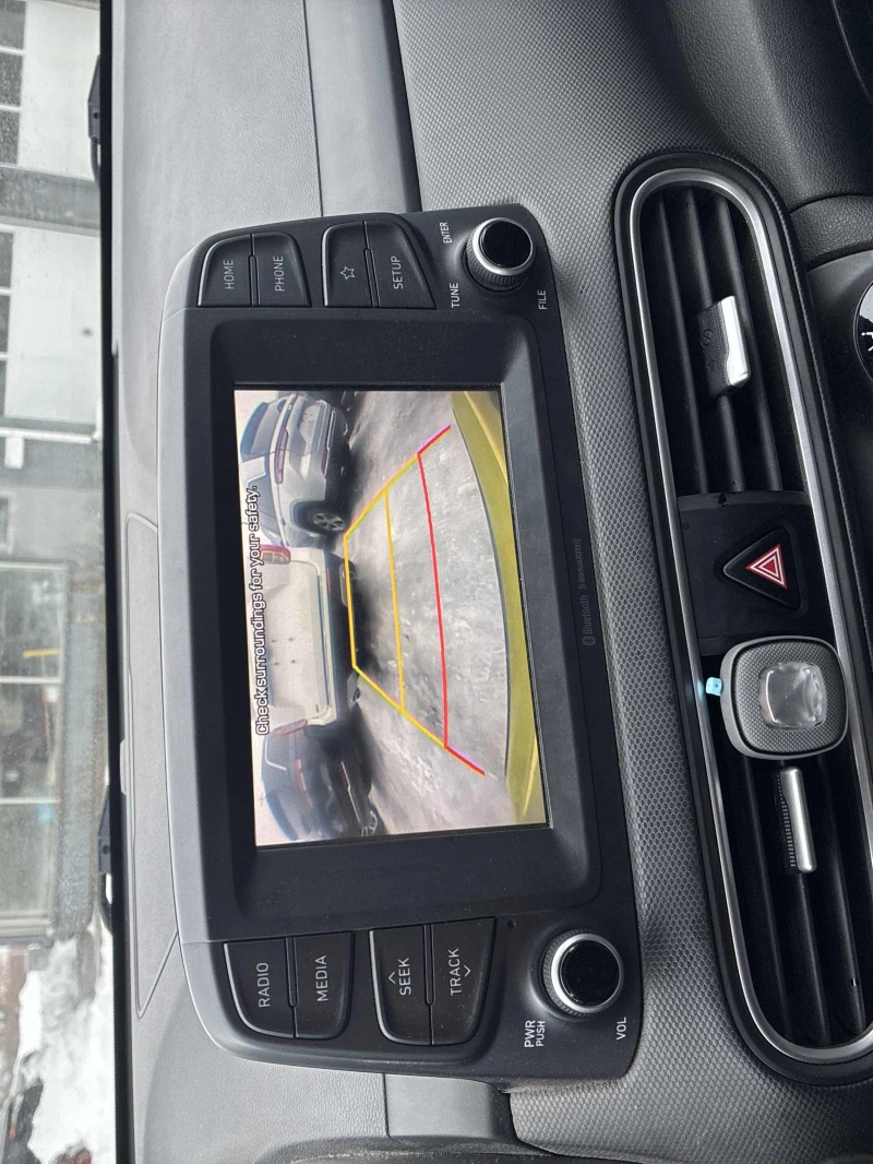 Hyundai Kona 1.6L 4cyl AWD, снимка 3 - Автомобили и джипове - 53260129