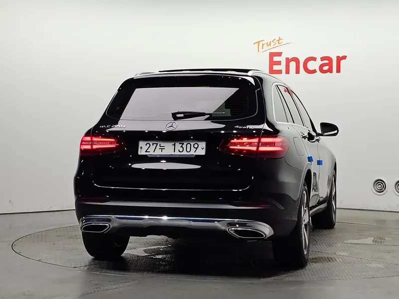 Mercedes-Benz GLC 220 4Matic Premium, снимка 4 - Автомобили и джипове - 55785825