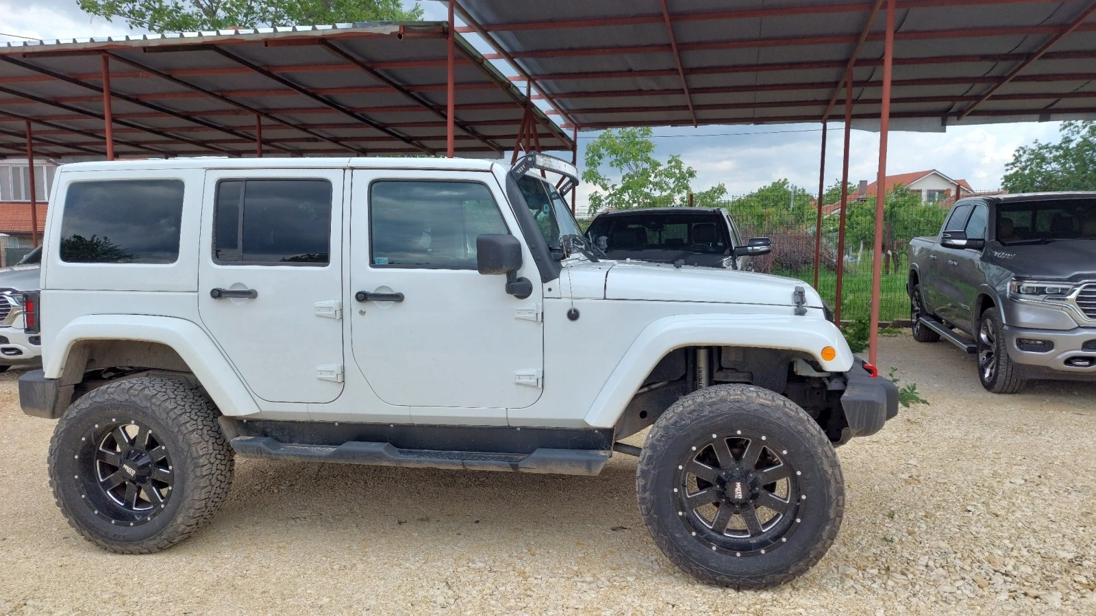 Jeep Wrangler SAHARA 3.6L - изображение 7