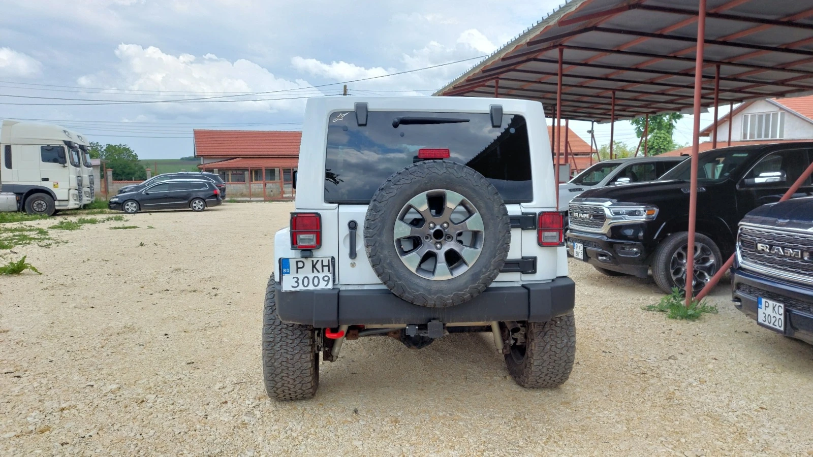 Jeep Wrangler SAHARA 3.6L - изображение 6