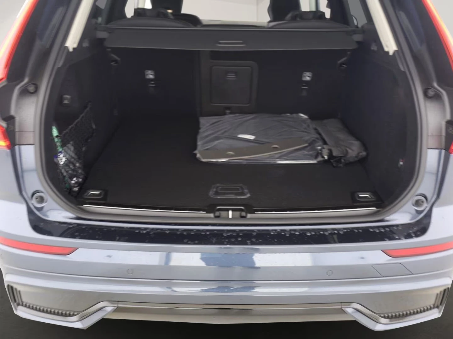 Volvo XC60 PLUS-DARK/398HP/PANO/MEMO/HUD/360/NAVI/H&K/397g - изображение 10
