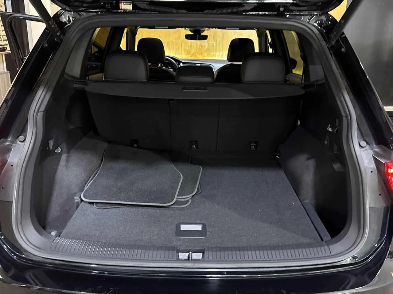 VW Tiguan SE R-Line Black * 4MOTION * ������� * �������� | Mobile.bg � ����������� 13