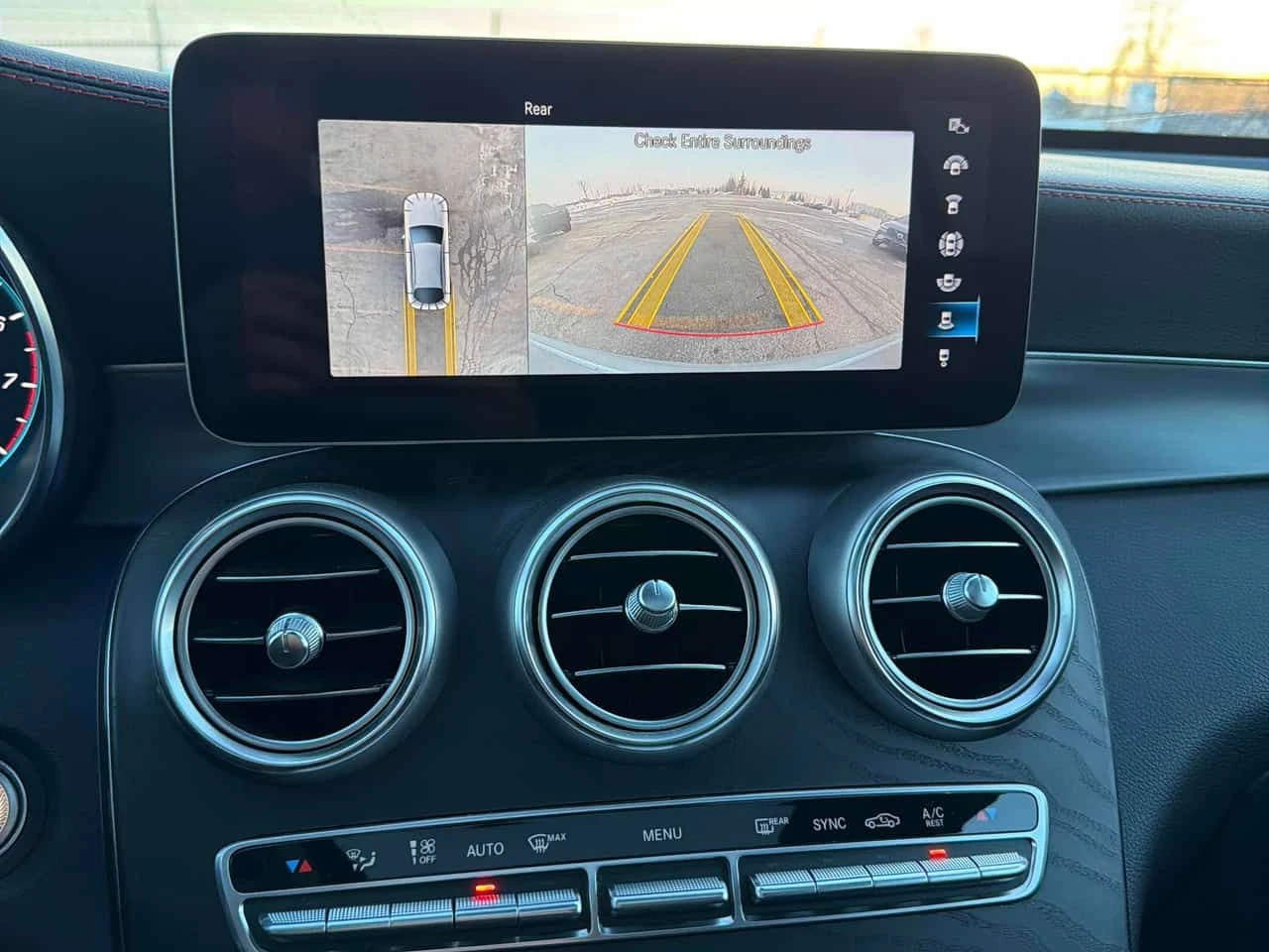 Mercedes-Benz GLC 300 COUPE/CARFAX/360 CAM/BURMESTER - изображение 9