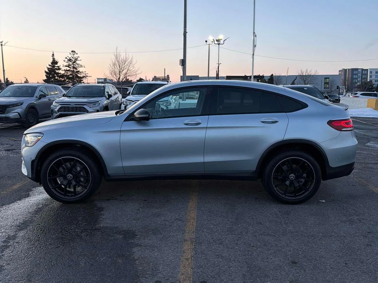 Mercedes-Benz GLC 300 COUPE/CARFAX/360 CAM/BURMESTER - изображение 3