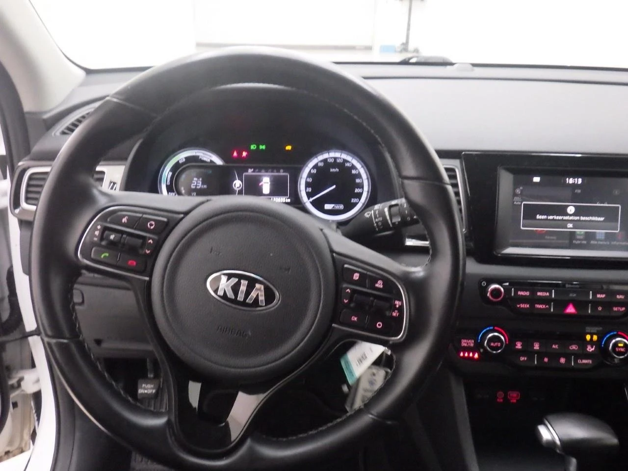 Kia Niro 1.6 GDI DynamicLine - изображение 7