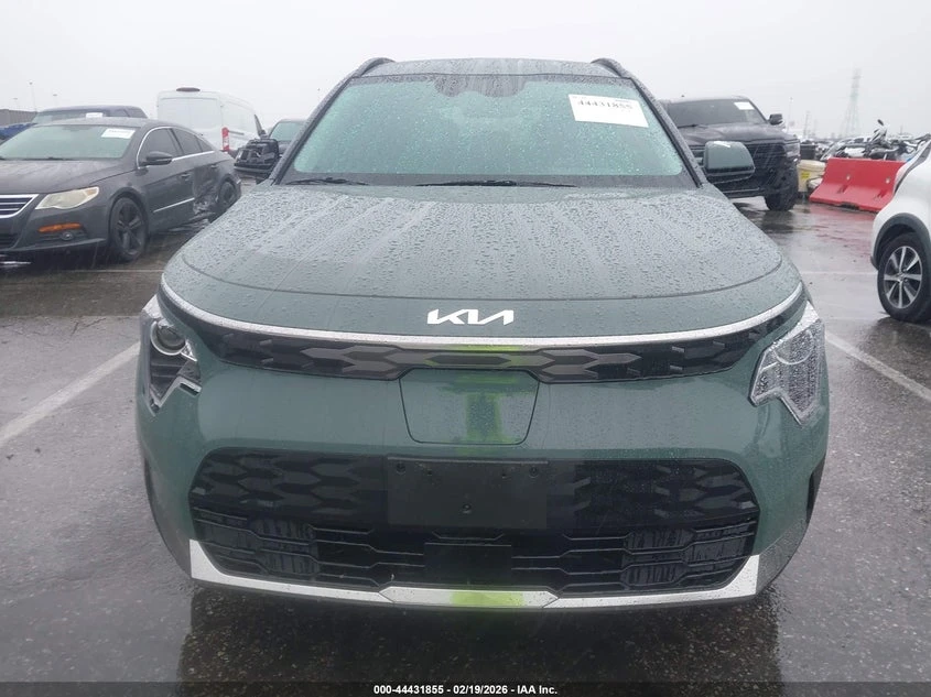 Kia Niro Ev Wind, снимка 12 - Автомобили и джипове - 54379195