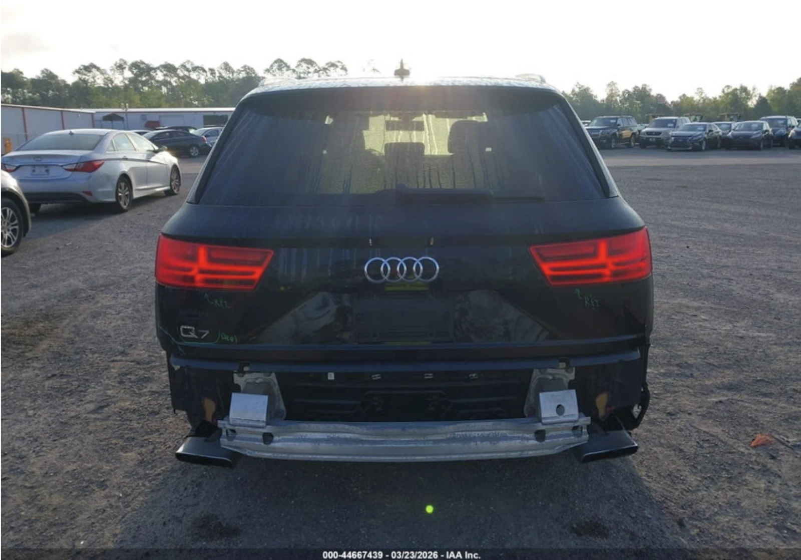 Audi Q7 АВТОКРЕДИТ, снимка 16 - Автомобили и джипове - 54537804