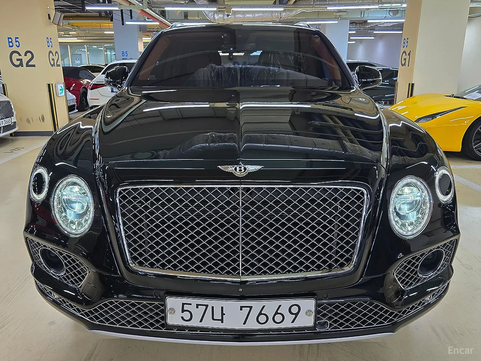 Bentley Bentayga, снимка 2 - Автомобили и джипове - 55187633