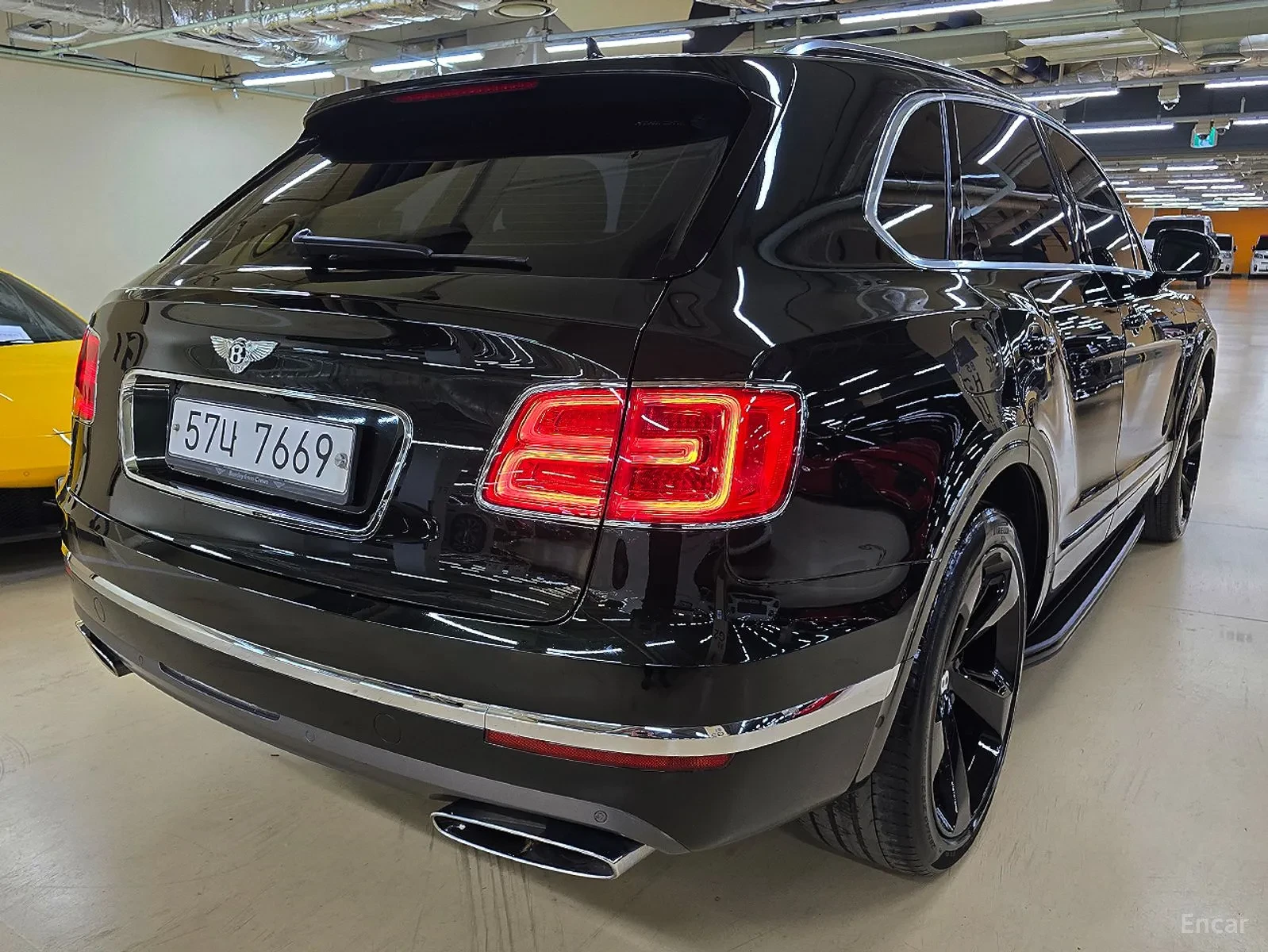 Bentley Bentayga, снимка 4 - Автомобили и джипове - 55187633