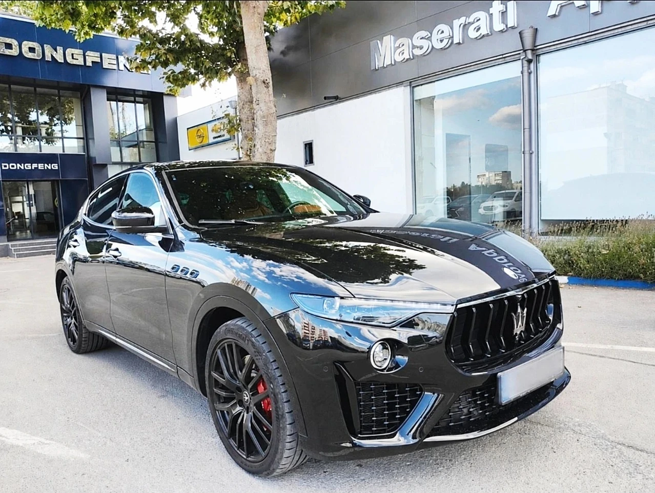 Maserati Levante Hybrid FULL Q4 10500km първи собственик, снимка 2 - Автомобили и джипове - 55582163