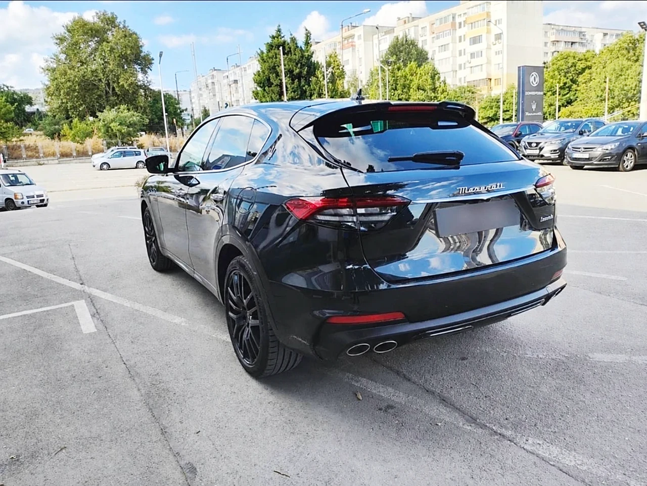 Maserati Levante Hybrid FULL Q4 10500km първи собственик, снимка 4 - Автомобили и джипове - 55582163