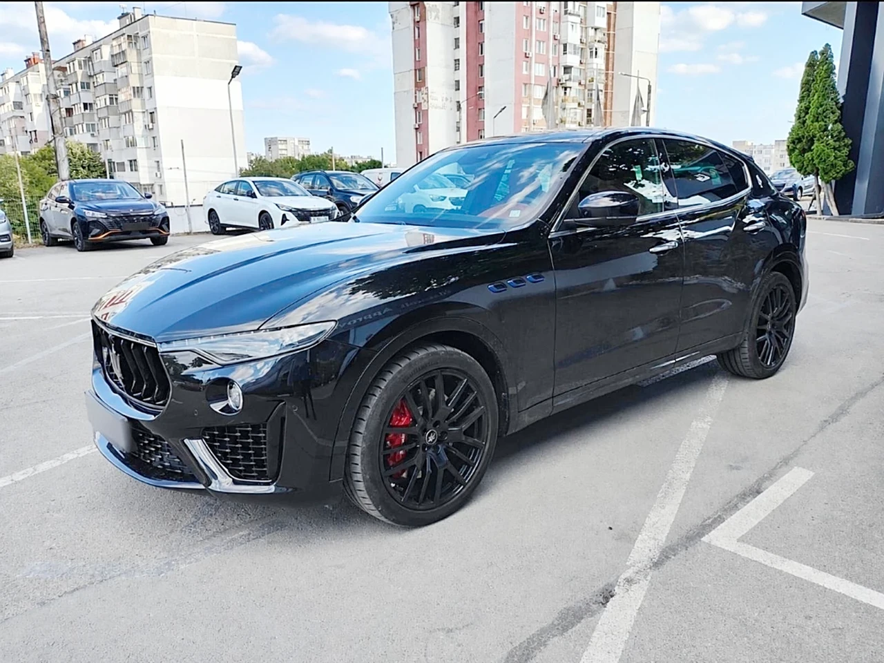 Maserati Levante Hybrid FULL Q4 10500km първи собственик, снимка 3 - Автомобили и джипове - 55582163