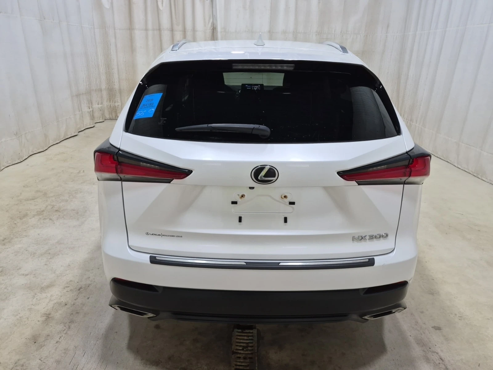 Lexus NX 300 * FACELIFT * AWD * BLIND SPOT * CARPLAY * CARFAX , снимка 5 - Автомобили и джипове - 56056418