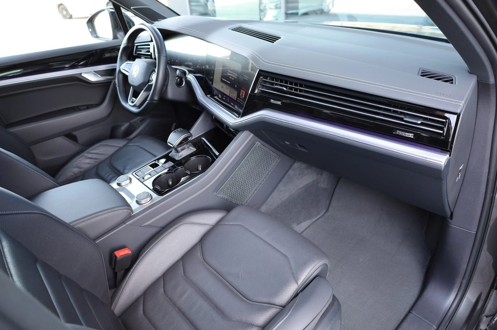 VW Touareg FACELIFT* R-LINE* IQ HD MATRIX LIGHTS* DYNAUDIO* P | Mobile.bg � ����������� 14