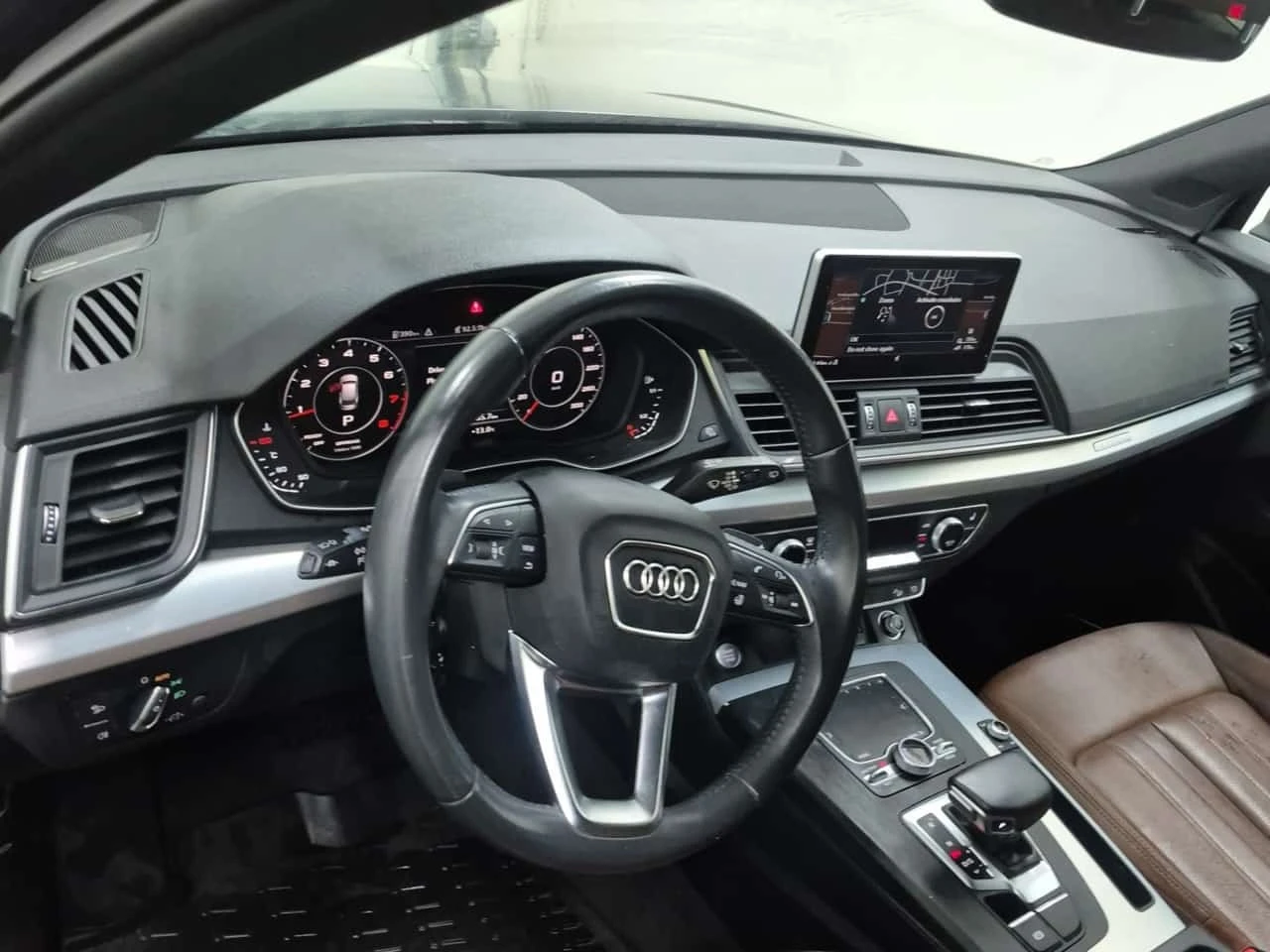 Audi Q5  Technik * CARFAX * АВТОКРЕДИТ* , снимка 10 - Автомобили и джипове - 56724478