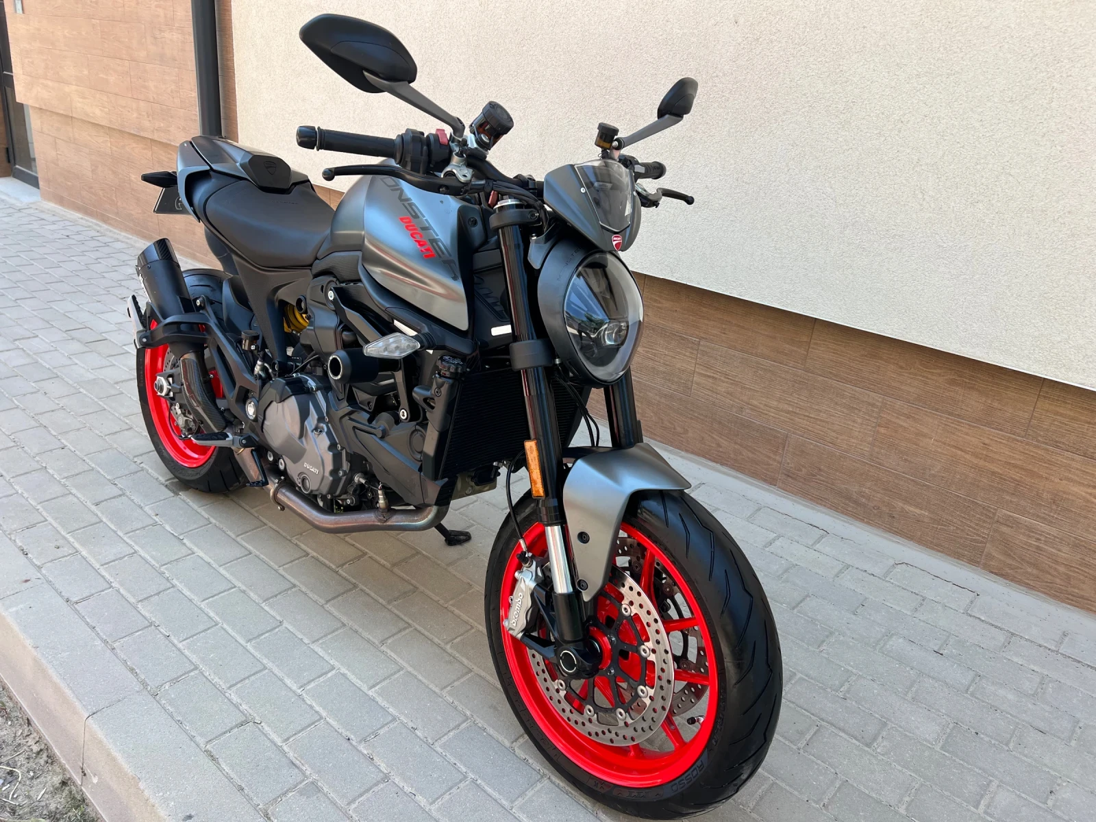 Ducati Monster 937 Plus , снимка 4 - Мотоциклети и мототехника - 53937844