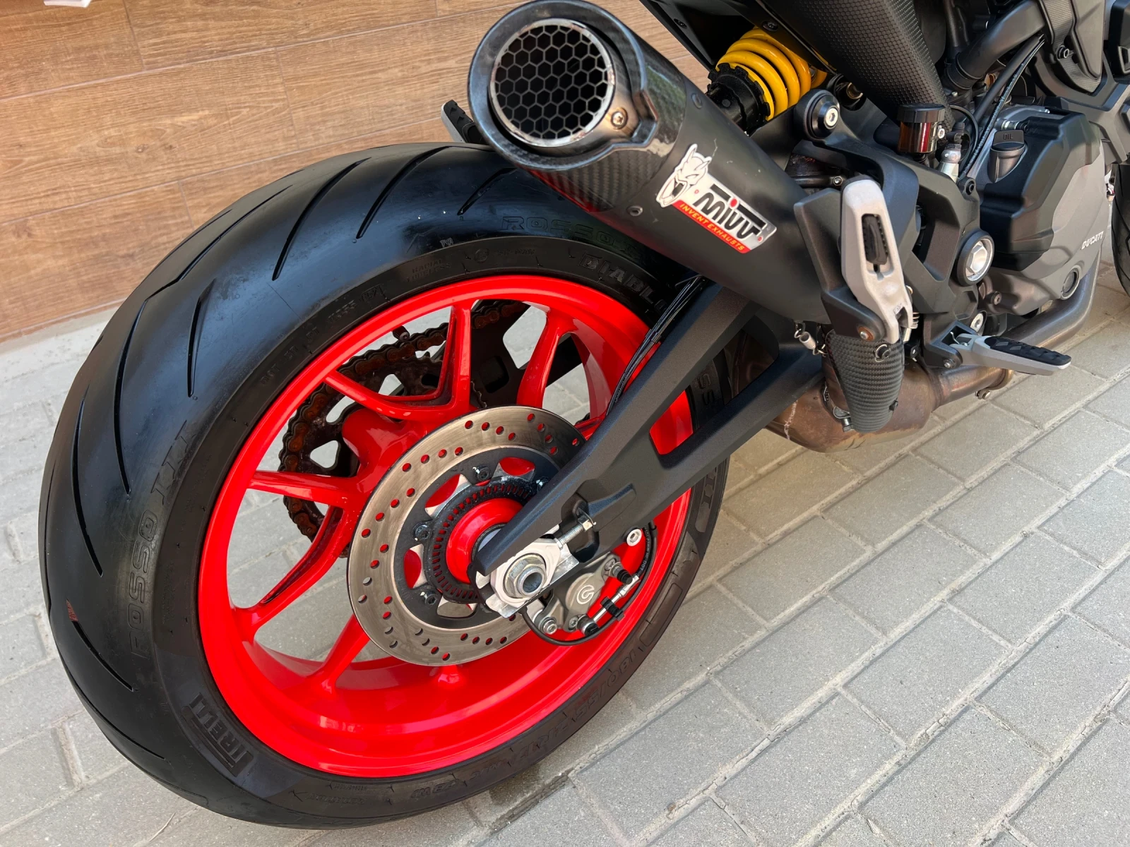 Ducati Monster 937 Plus , снимка 5 - Мотоциклети и мототехника - 53937844